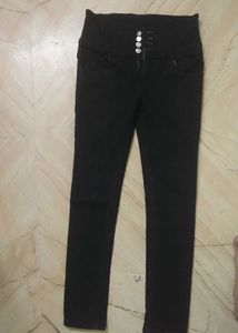 Black High-Waisted Jeans