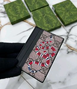 GUCCI PREMIUM CARD HOLDER FOR UNISEX WD BOX