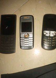 Vintage Cell Phone Bundle