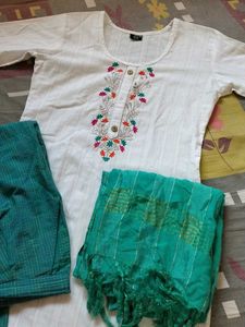Beautiful Kurti Pant Dupatta Set