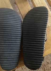 Zara suede Clogs size 36