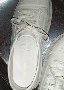 Max Pu Women Platform Sneakers....