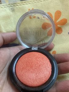 SWISS BEAUTY PROFESSIONAL MAKEUP BRUSH