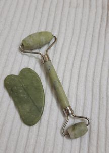 Jade GUA SHA and Roller
