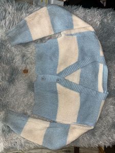 Cute Colorblocked Knit Cardigan