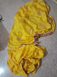 elegant yellow saree