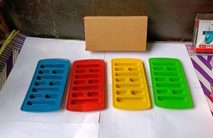 4 Pis Ice Cube Tray