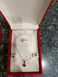 Women Jeweller