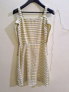 Tieable Yellow Cold Shoulder One Piece Dress