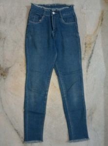 Frayed Hem Denim Jeans