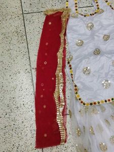 Girls' White Embellished Kurta Set