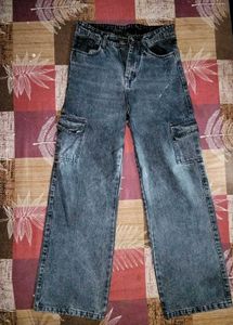 Wide Leg Cargo Jeans