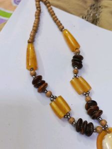 Yellow Colour Neckpiece