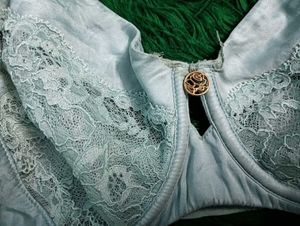 Lace Detail Bra🖤34D