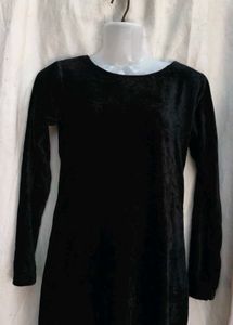 Elegant Black Velvet Maxi Dress