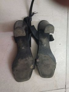 Dressberry Black Heels - Size 37