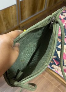 Sunflower Accent Slingbag