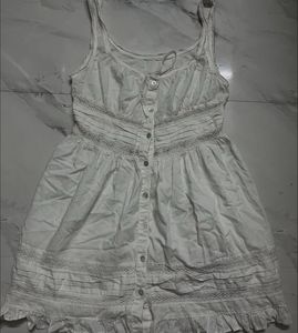 White lacey dress (very pinterest coded)