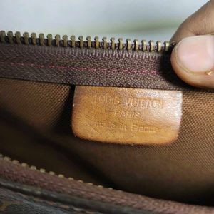 LV Authentic Baguette Bag