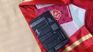New Unused Punjab Kings Signed Official Cricket Merchandise - Red T Shirt (Tag Attached But No Price Mentioned So Selling As Like New) Size- L