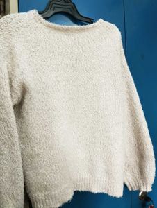 CUTE FLUFFLY SWEATER