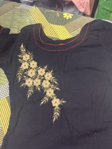 Elegant Black Embroidered Kurta