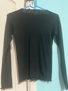 New Longsleeves Black Top