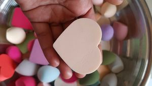 Makeup Blender Sponges Set Of 80 Pieces