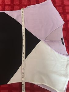 Color Block V-Neck Top