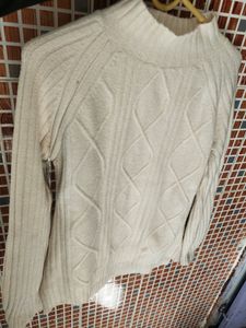 White 🤍 Woolen Top For Women