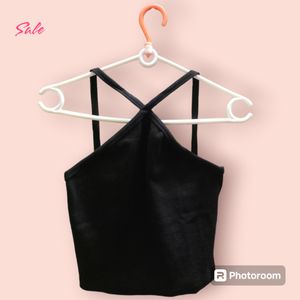 Black Crop Neck Knit Top 🖤