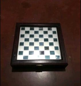 Glass Chest Set With Wooden Case