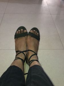 black heels gud condition