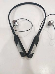 Signature VMB-129 Wireless Headphones