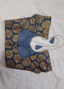 Blouse Gray With Golden Design