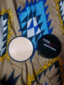 Kiss Beauty Matte Compact Powder