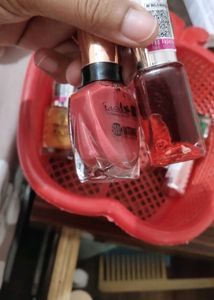 ❤️8 Nail Polish With Organizer Basket
