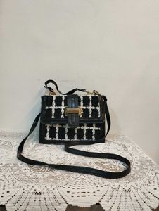 Chic Crossbody Bag💥