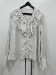 💖 Grab This Victorian-Inspired Ruffle Blouse Now!