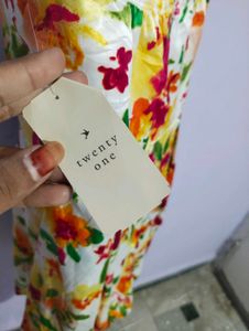 DAMN BEAUTIFUL FLORAL DRESS