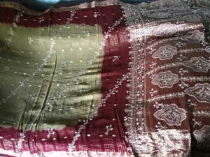 GentlyUsed Burgundy&amp;GoldEmbroidered Saree WithBlou