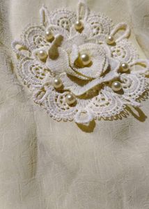 Vintage Lace And Pearl Roung NeckTop