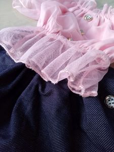 Pink Skirt And Top🩷🖤