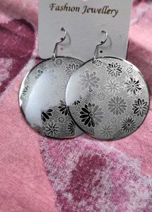 Beautiful lightweight INDO-WESTERN Earings ❣️