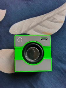 Green &#39;X&#39; Bluetooth Speaker