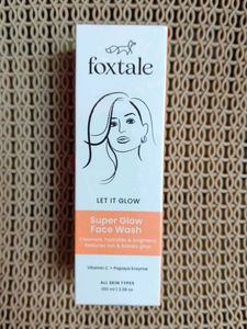 Foxtale Super Glow Face Wash