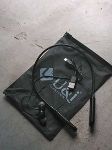 U&amp;i Bluetooth Neckband(Never Used)