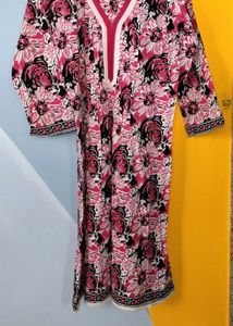 Floral Print V-Neck Kurti
