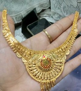 Gold Necklace Set
