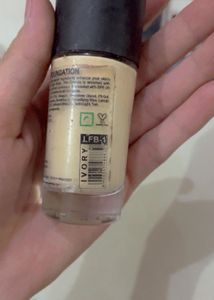 Coloressence Compact Powder And Freebie